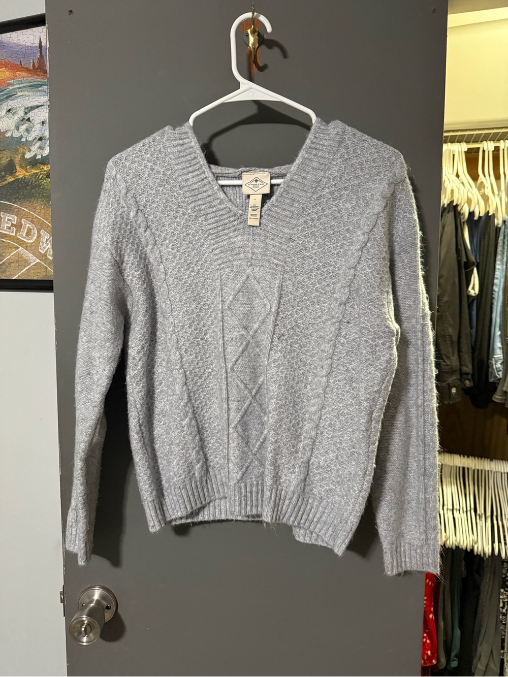 St. John's Bay Light Gray Cable V-Neck Sweater